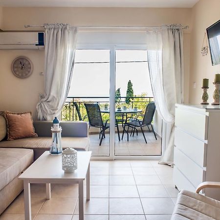 Ligia  Lovely Apartment Next To The Sea Lygia Korinthias מראה חיצוני תמונה